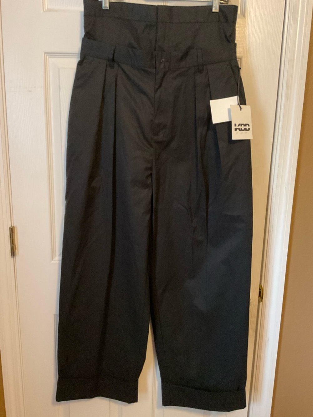 KBB by Kahlana Women’s Black Cuffed Baggy Leg The Waist Curtain Trouser Size XL